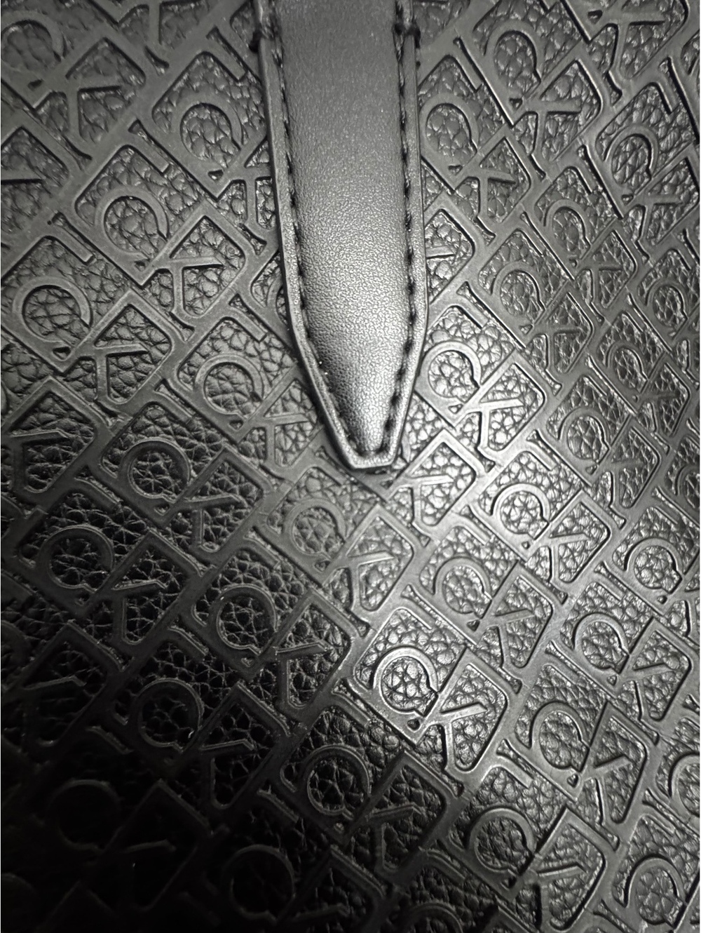 Calvin Klein H0DA7GD2 Monogram Logo Pebble Large Tote Bag Black NWT - Picture 8 of 8